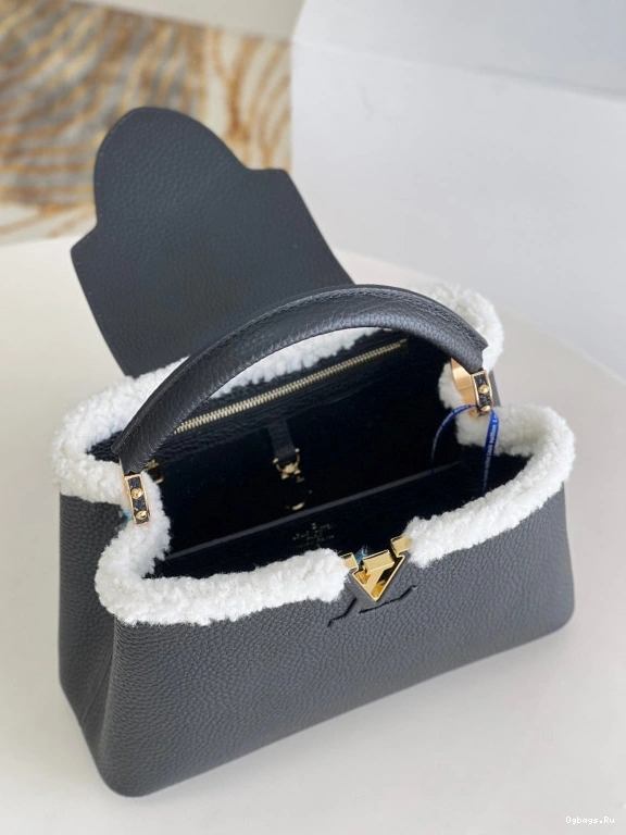 LOUIS VUITTON CAPUCINES BB 0518